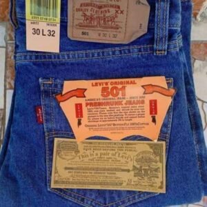 les pantalpns jeans 501 lev'is originaux.